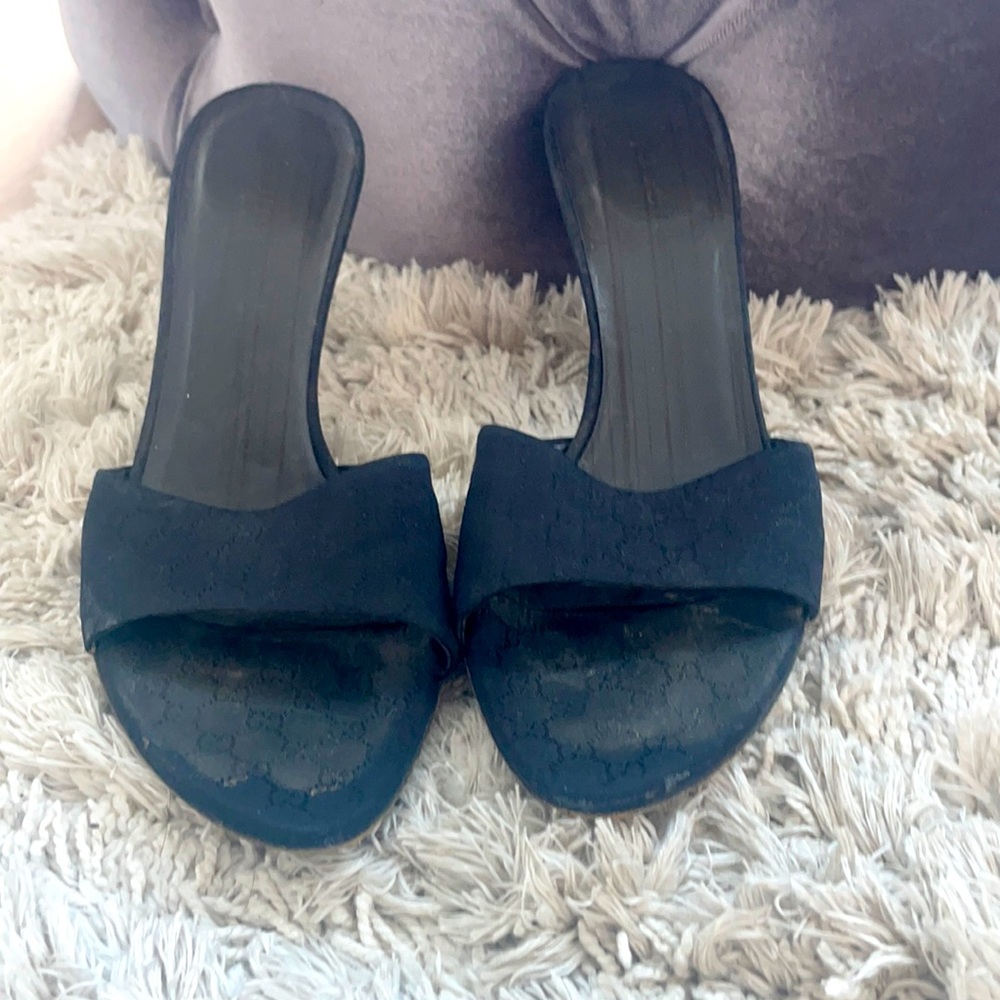 Vintage Black Gucci Slides - Size 6